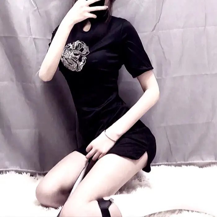 女哭声